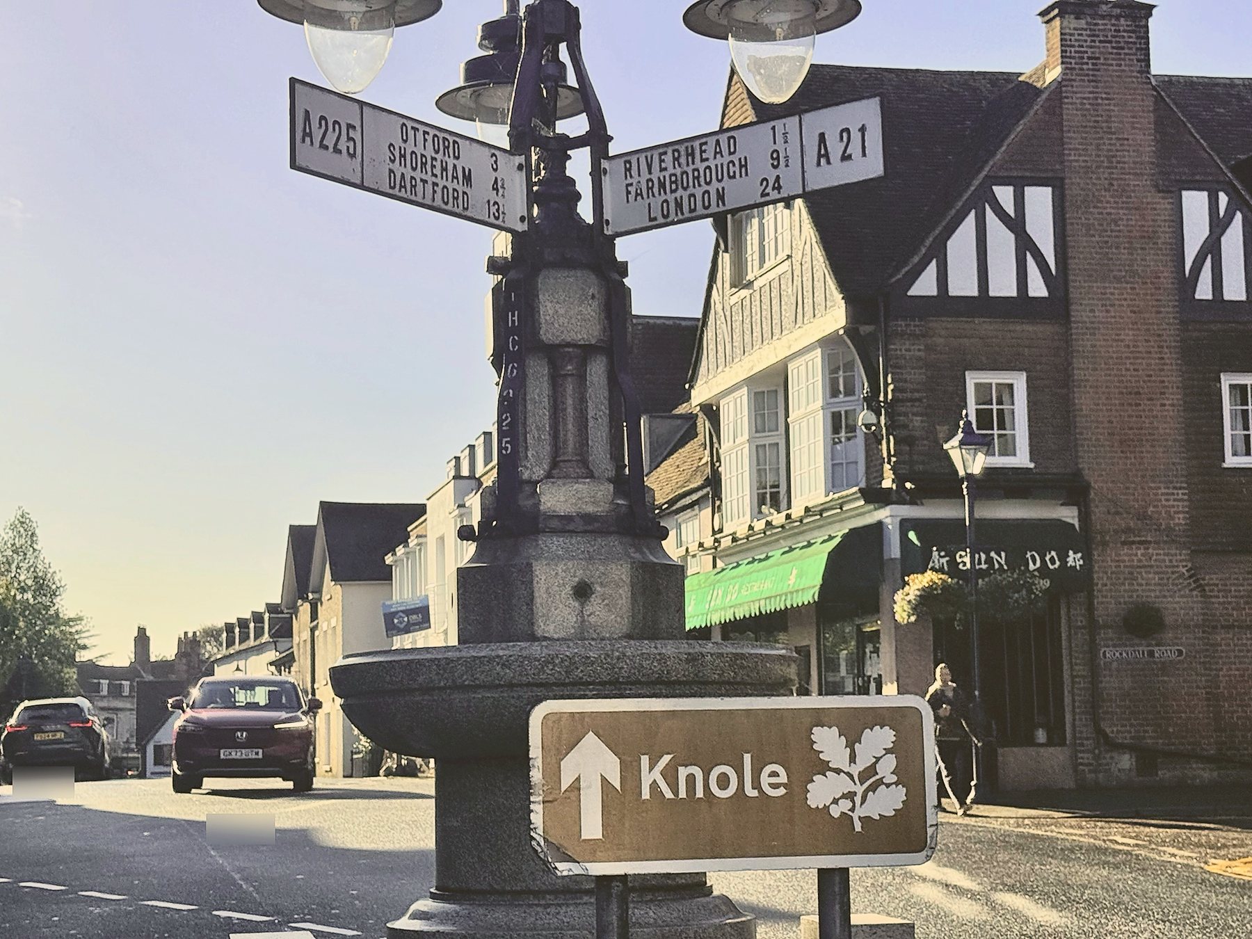 Sevenoaks town signpost and Knole sign at Rockdale Road
