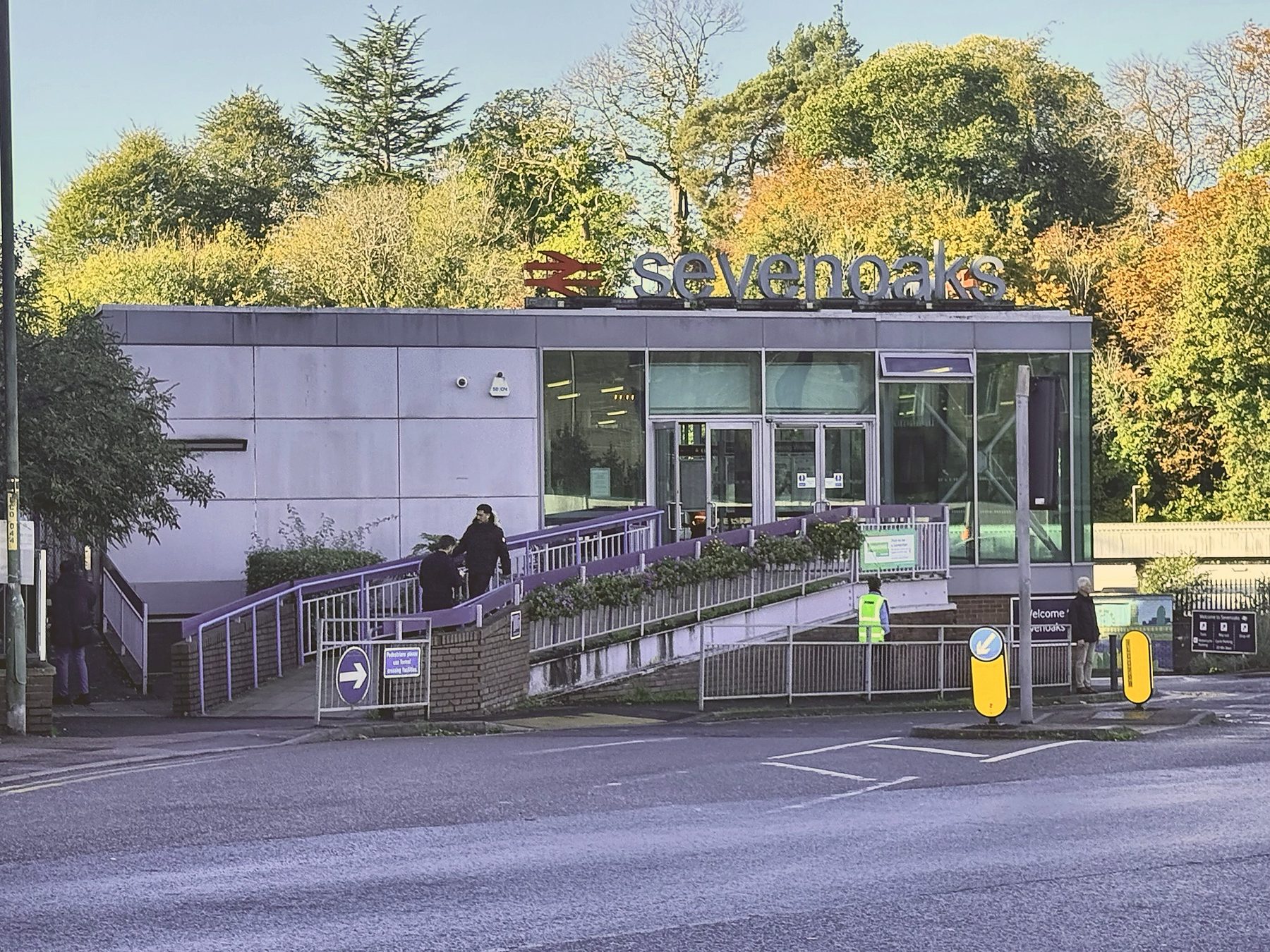 Sevenoaks station